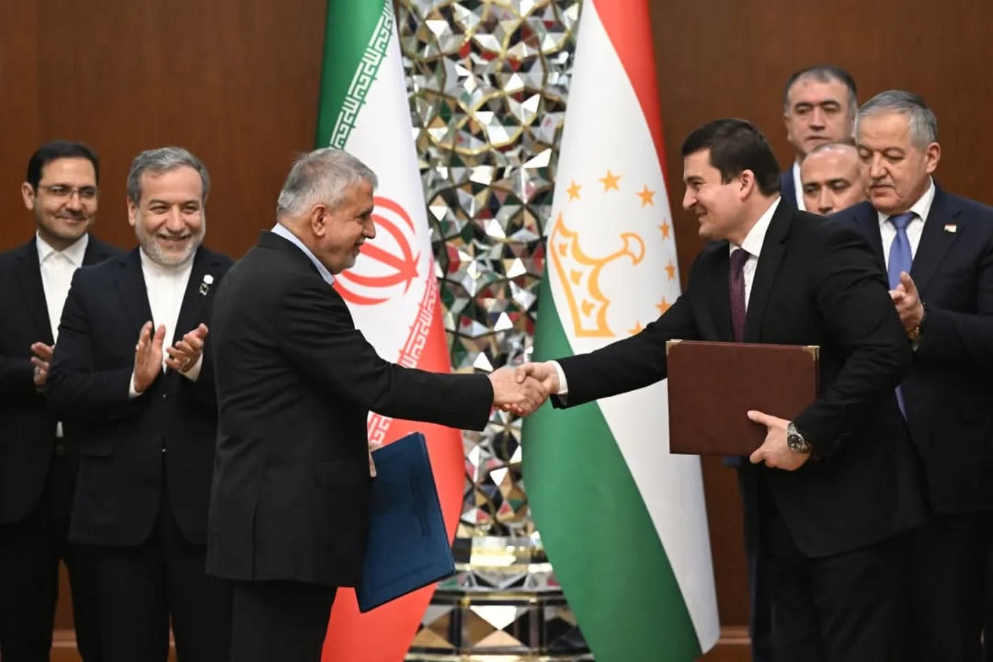 Iran and Tajikistan Expand Scientific Cooperation with Focus on Biotechnology